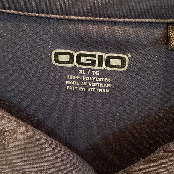 Two pack Peterbilt dealership shirts! - Picture 8 of 11